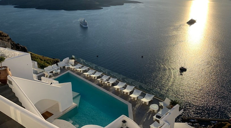 Athina Luxury Suites