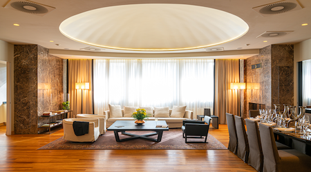 Berd's Hotel