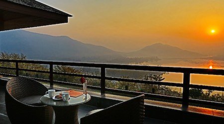 Vivanta by Taj Dal View